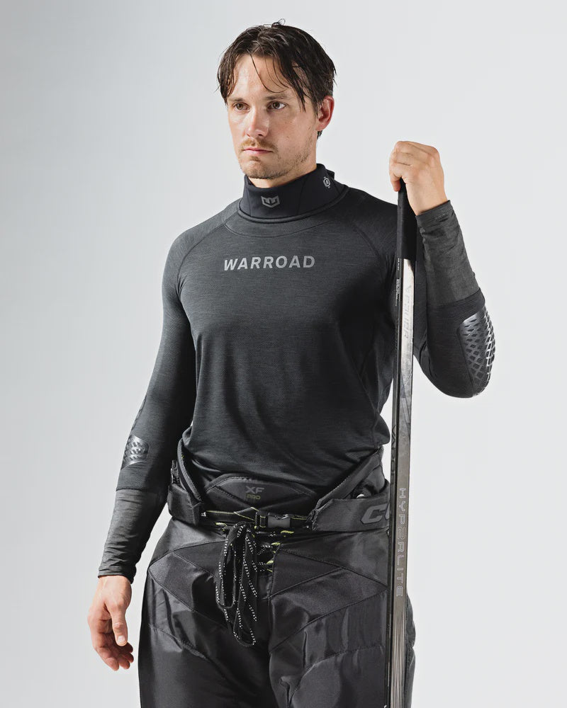 Warroad - Tilo Neck and Wrist Top / Black